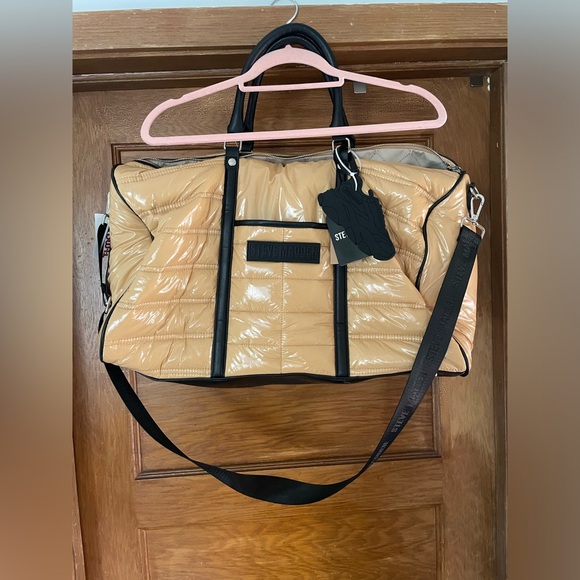 Steve Madden‎ NWT Tan and Black Weekender Bag - Picture 1 of 4